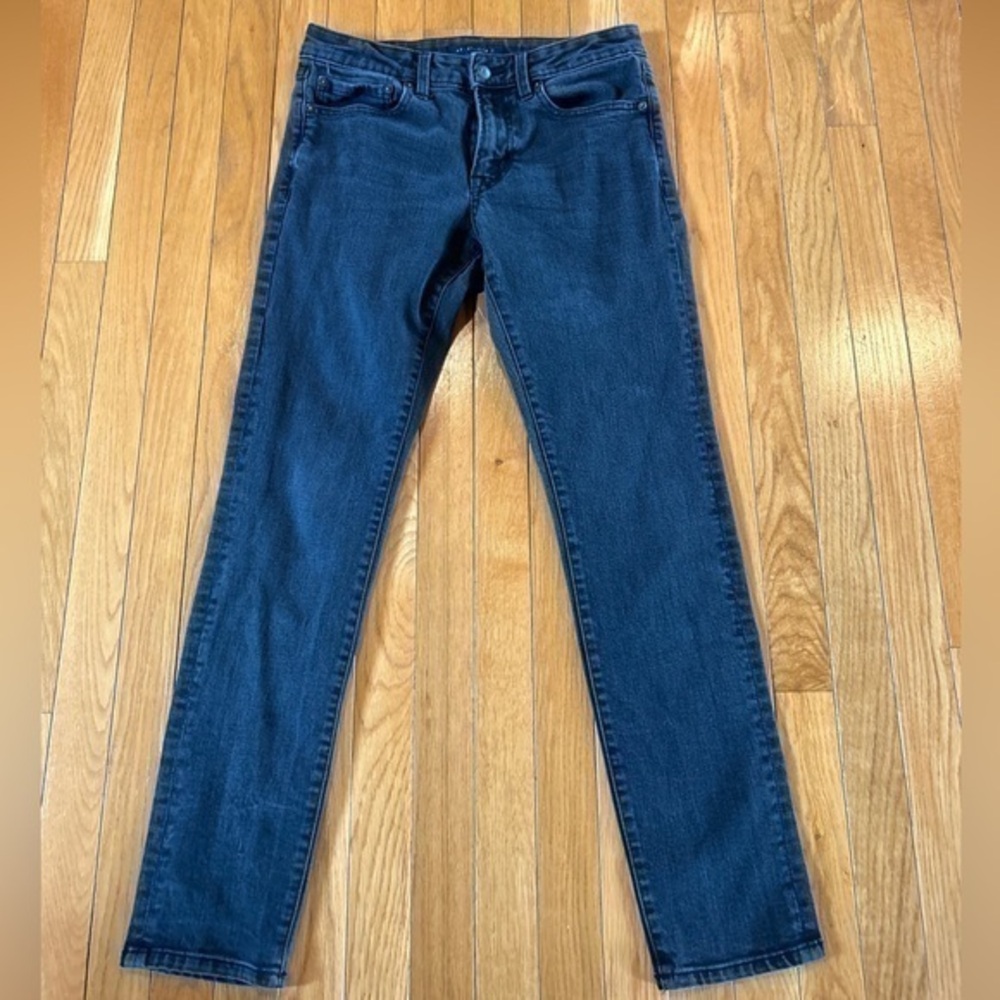Aeropostale Skinny Denim Dark Blue Jeans Mens Size 29x32. 
9” rise
